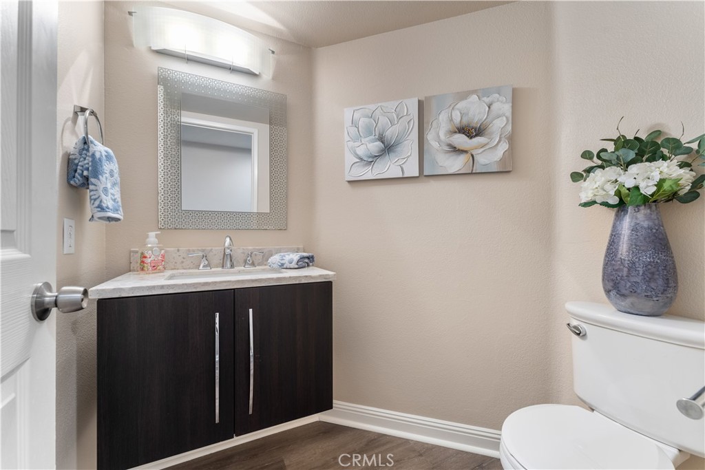 1072 S Laughingbrook Court