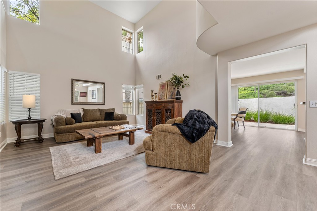 1072 S Laughingbrook Court