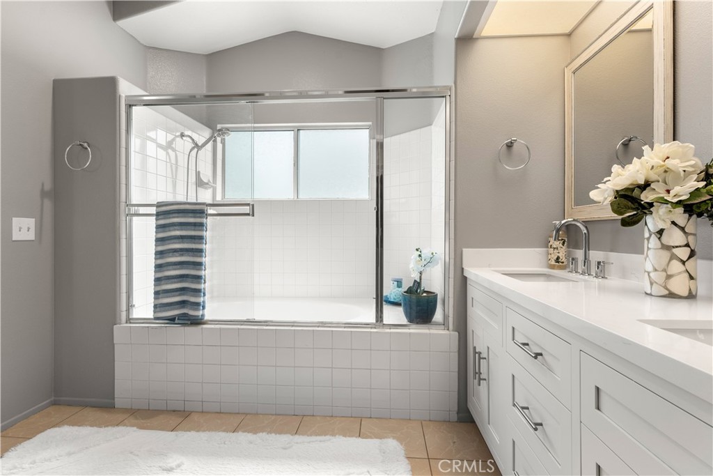 1072 S Laughingbrook Court