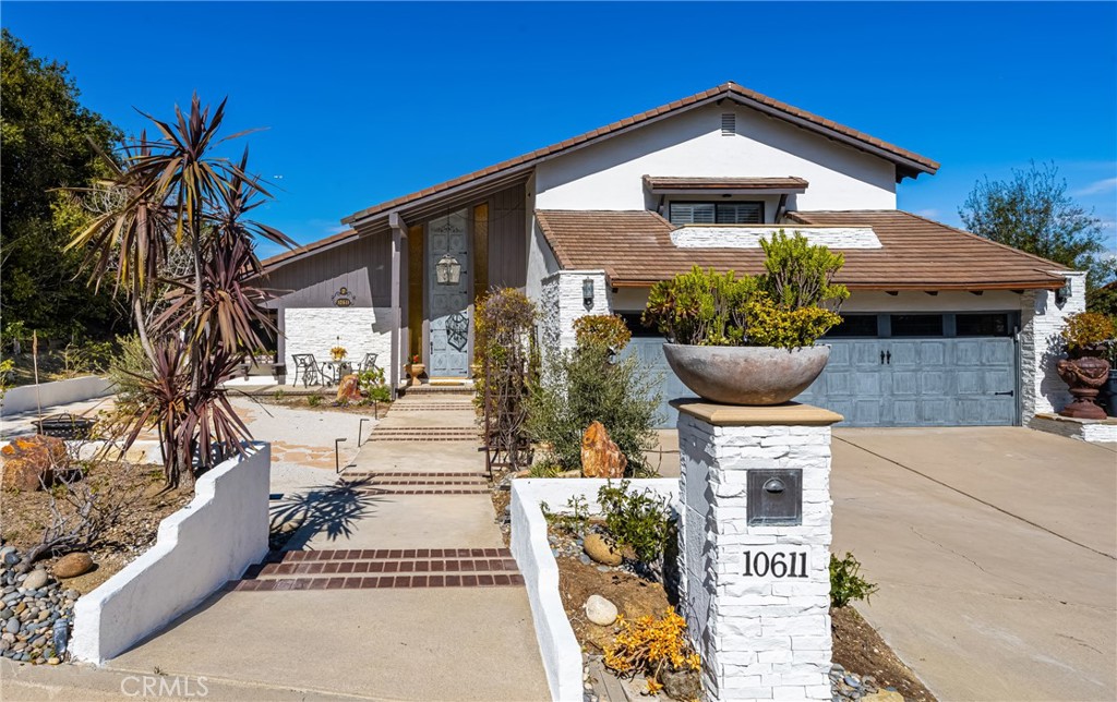 10611 Hambletonian Place