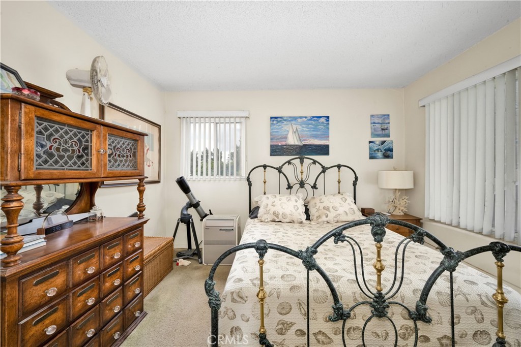 5139 E Carson Street