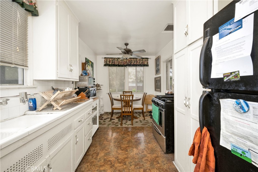 5139 E Carson Street