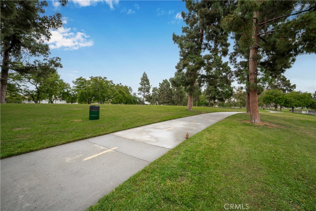 5139 E Carson Street