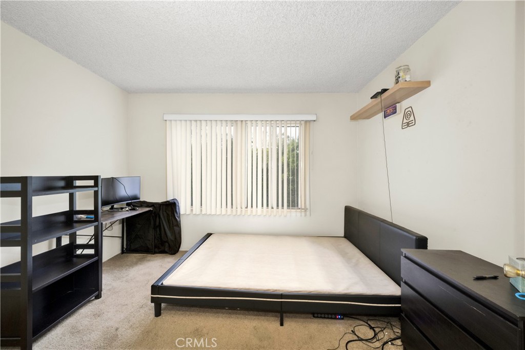 5139 E Carson Street