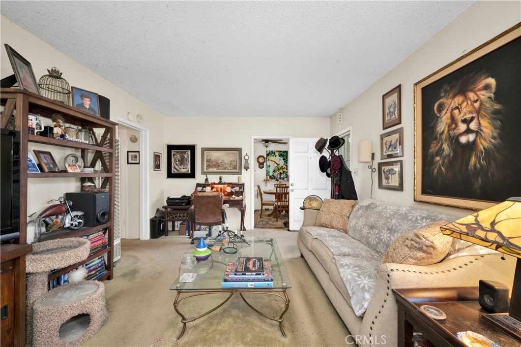 5139 E Carson Street