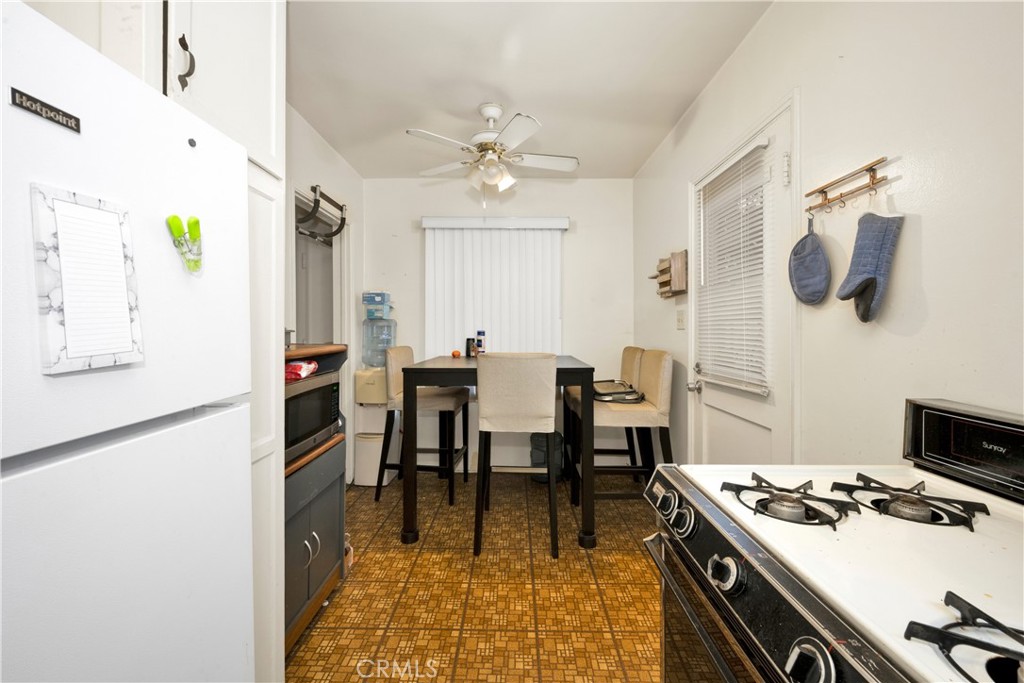 5139 E Carson Street