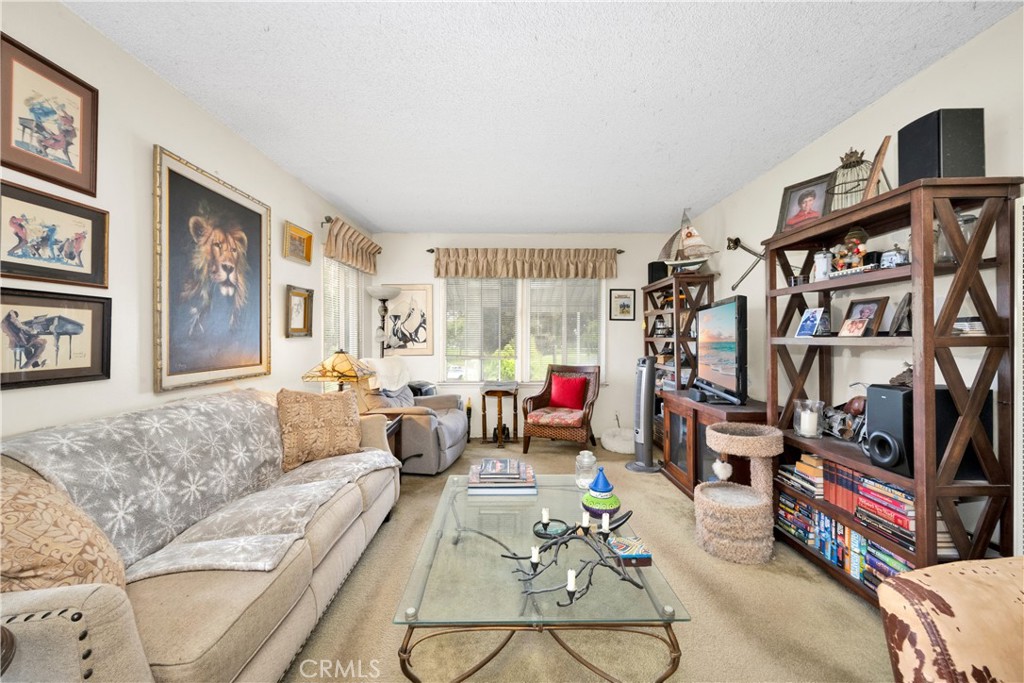 5139 E Carson Street