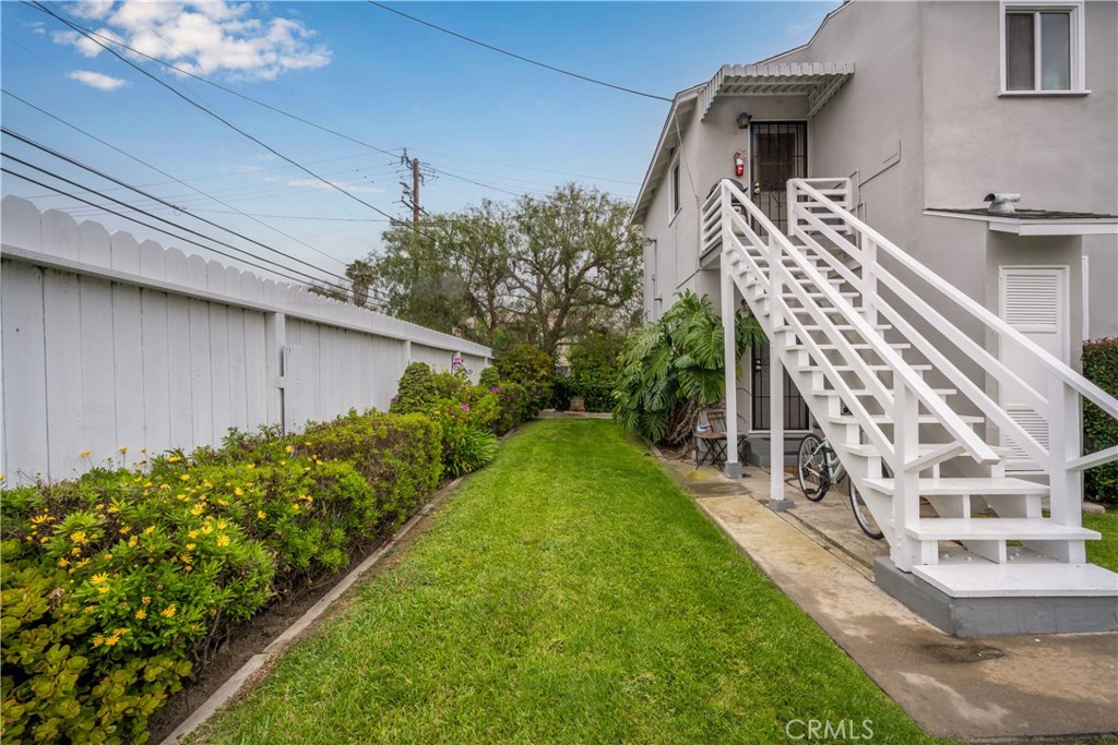 5139 E Carson Street