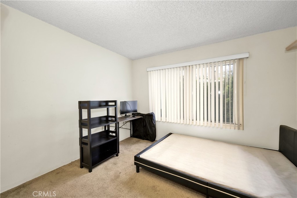 5139 E Carson Street