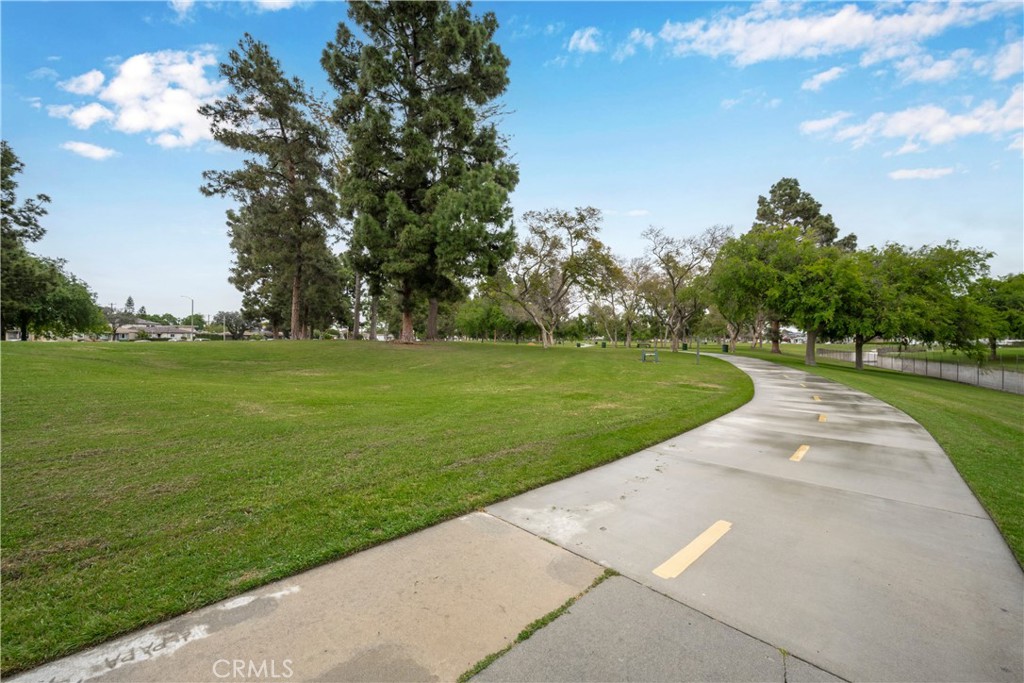 5139 E Carson Street