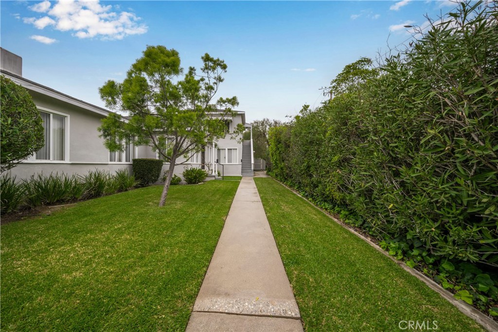 5139 E Carson Street