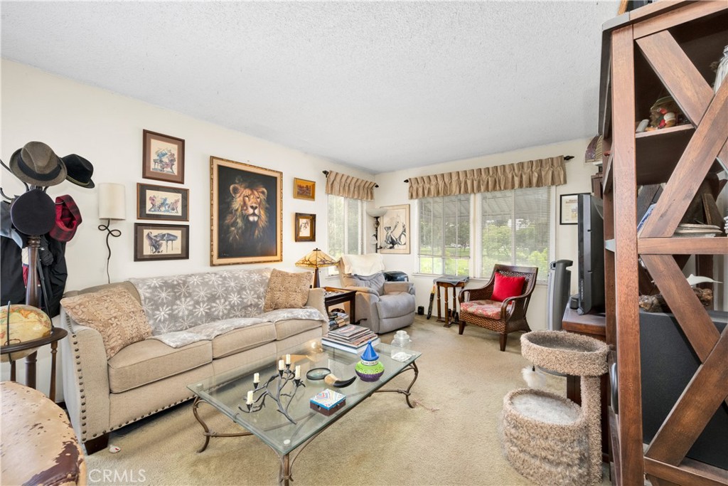 5139 E Carson Street