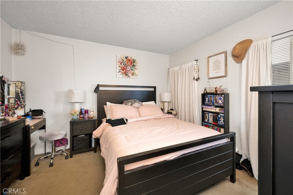 5139 E Carson Street