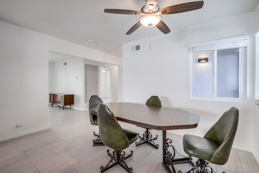 4517 Roosevelt Avenue