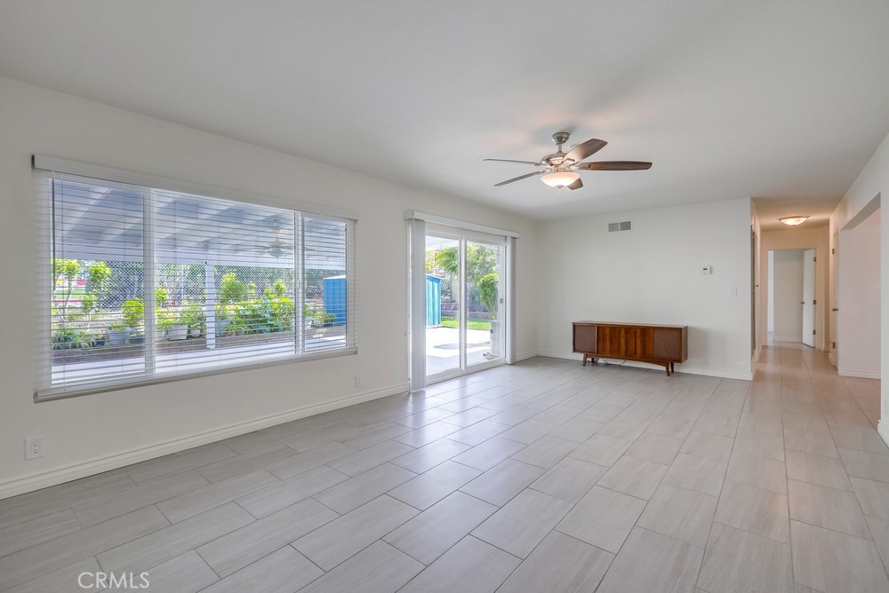 4517 Roosevelt Avenue