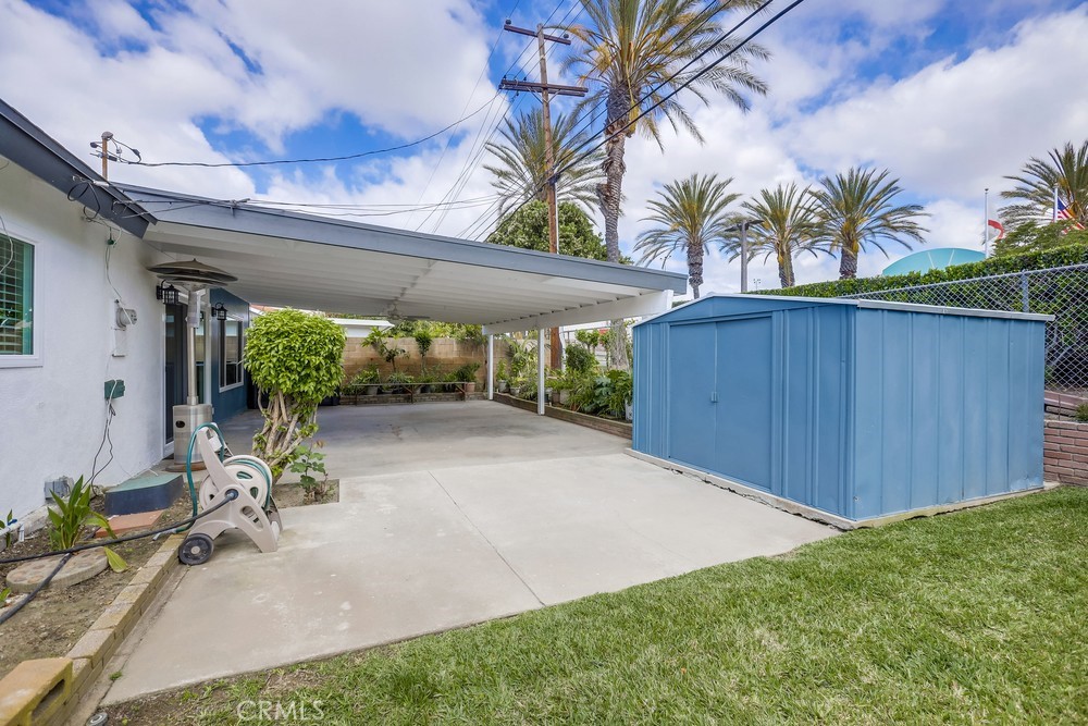 4517 Roosevelt Avenue