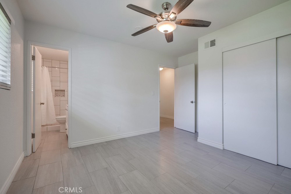 4517 Roosevelt Avenue