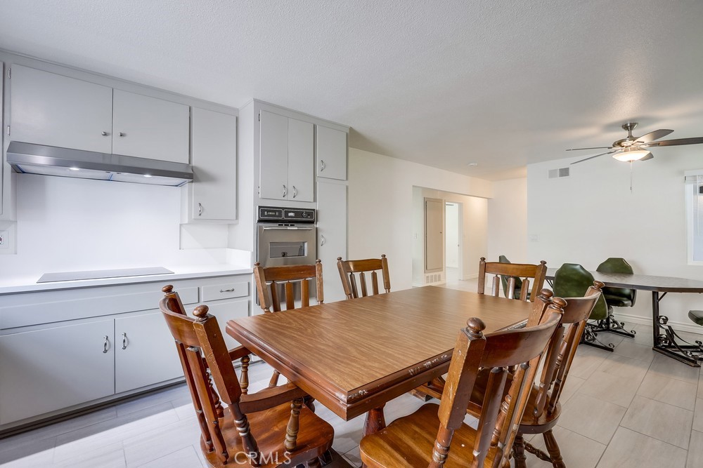 4517 Roosevelt Avenue