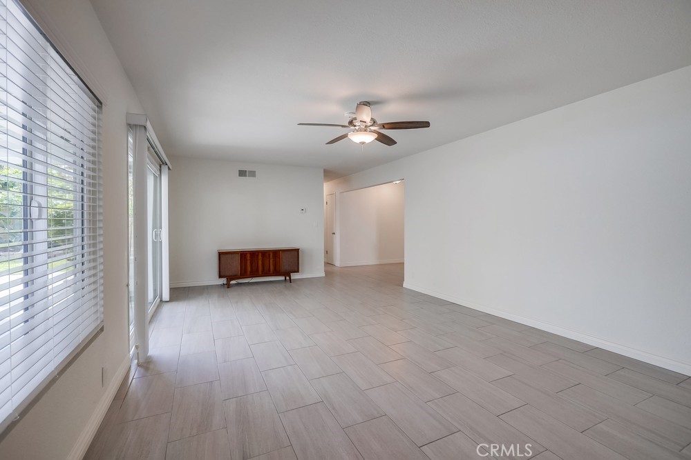 4517 Roosevelt Avenue