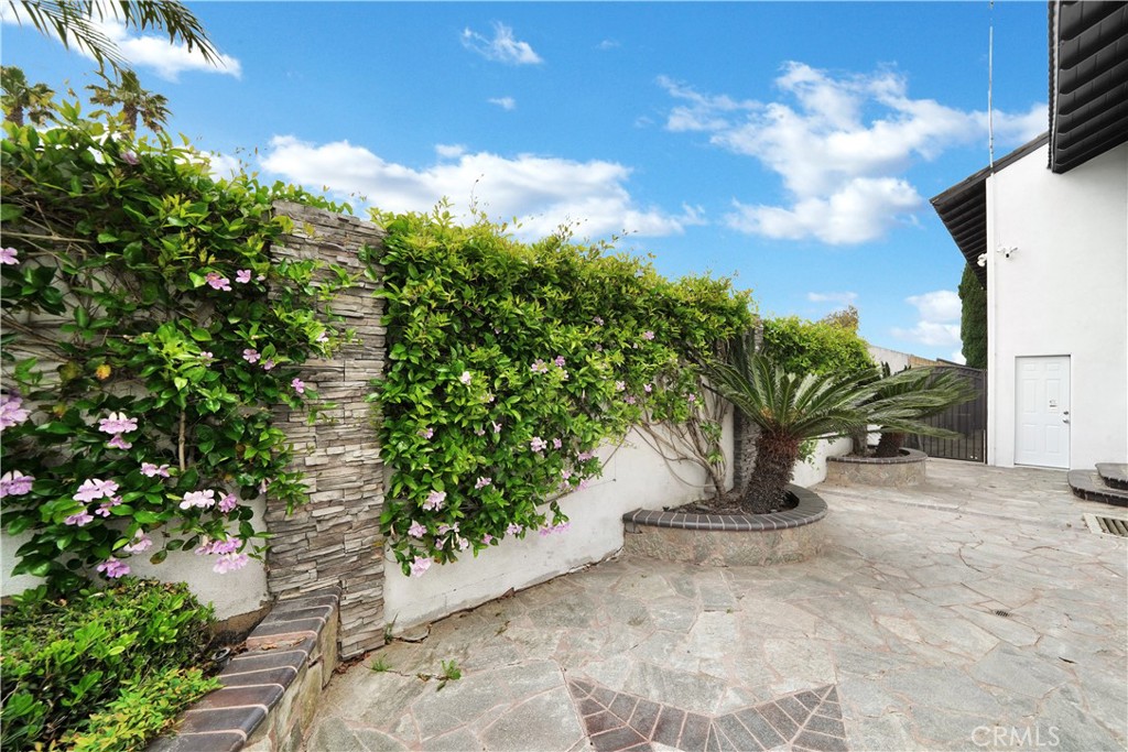 13261 Cromwell Drive