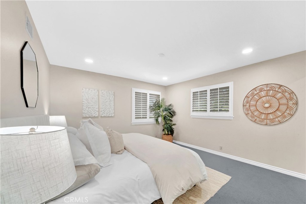 13261 Cromwell Drive