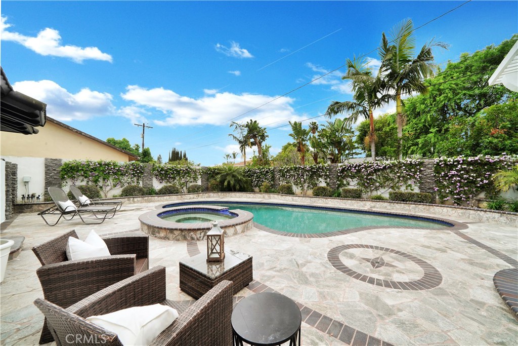 13261 Cromwell Drive