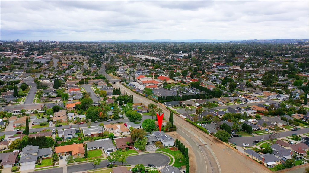 13261 Cromwell Drive