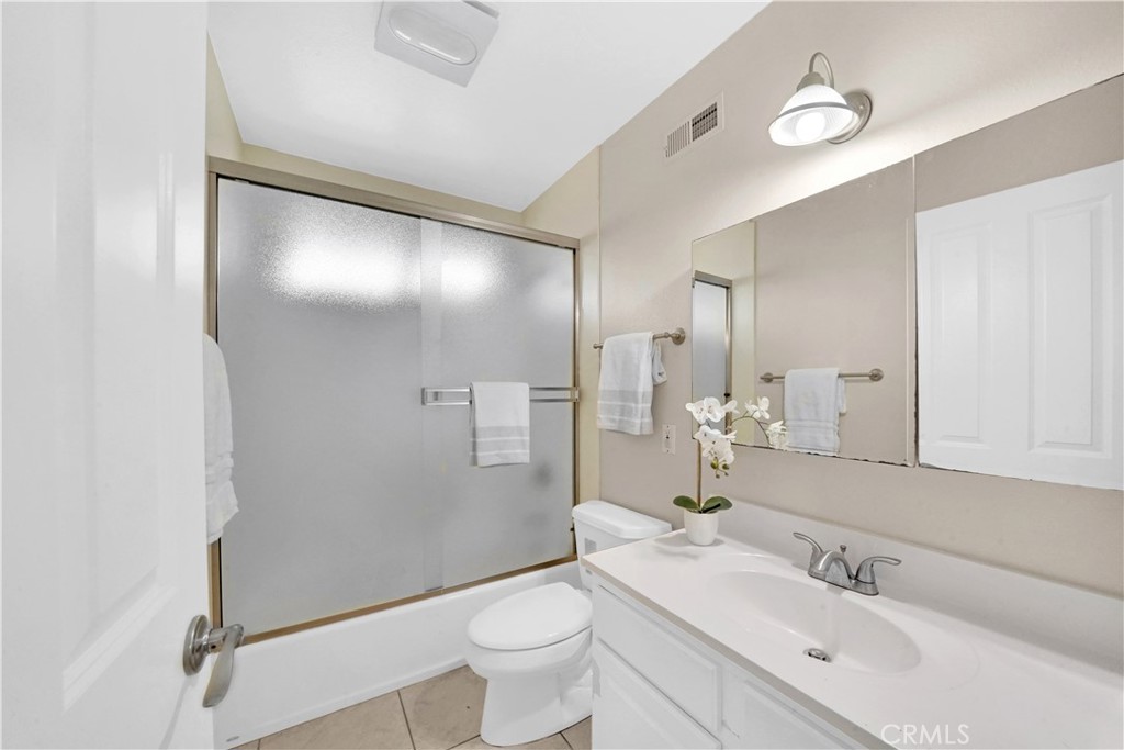 13261 Cromwell Drive