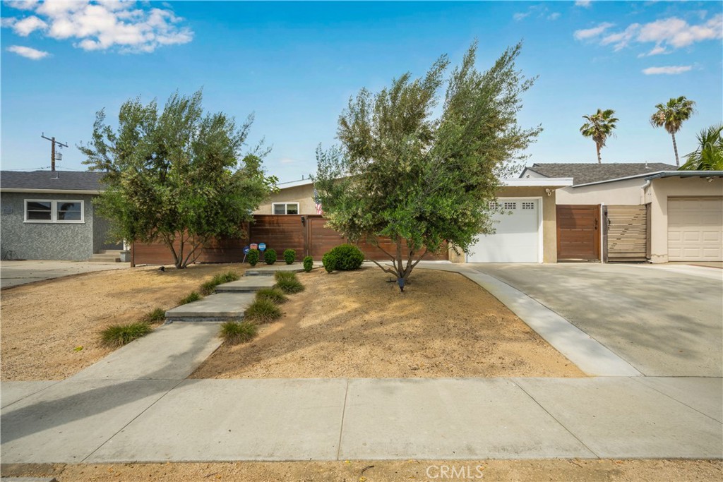 3511 Carfax Avenue