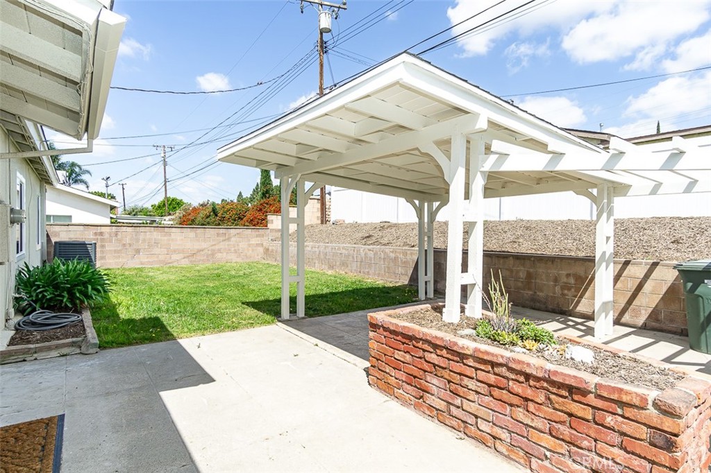 14437 La Pluma Drive