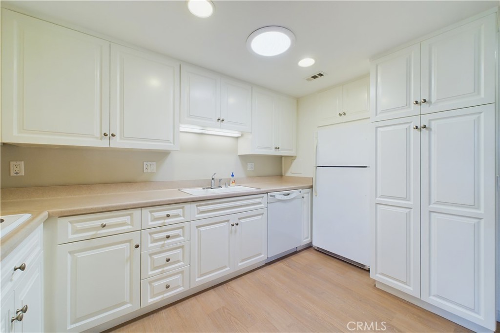 13321 El Dorado 203L