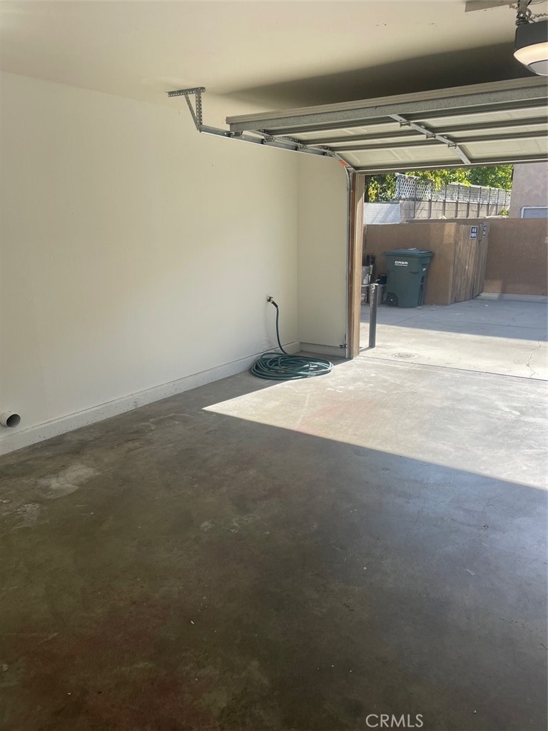 9313 1/2 Park Street