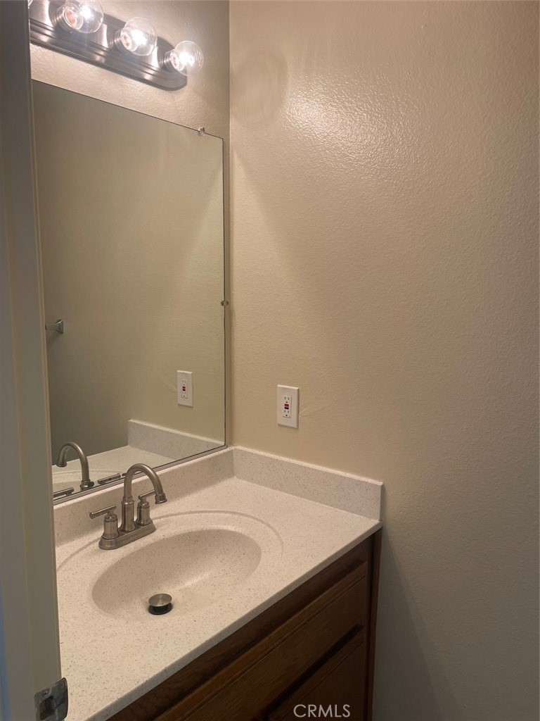 9313 1/2 Park Street