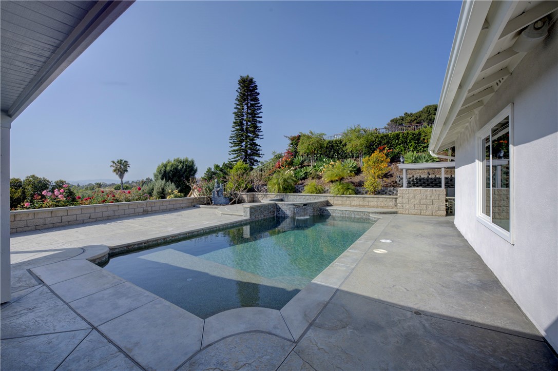 2546 N Orange Hill Lane