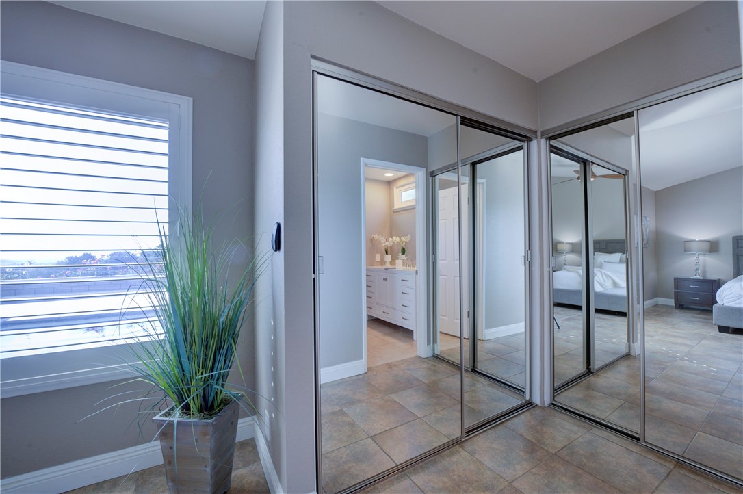 2546 N Orange Hill Lane