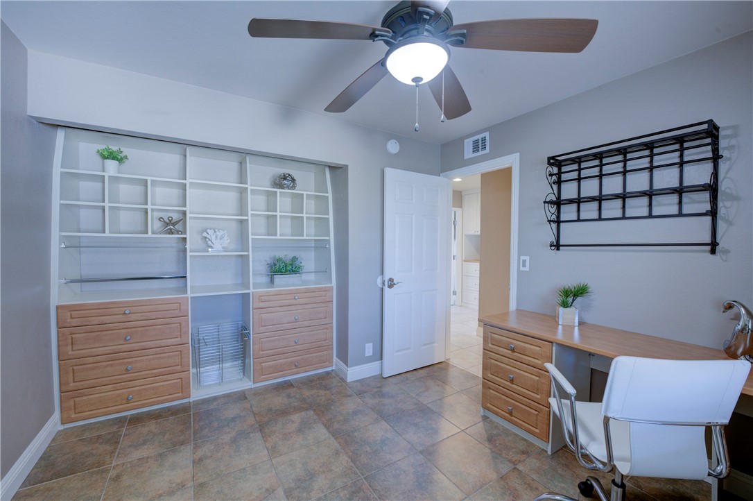 2546 N Orange Hill Lane