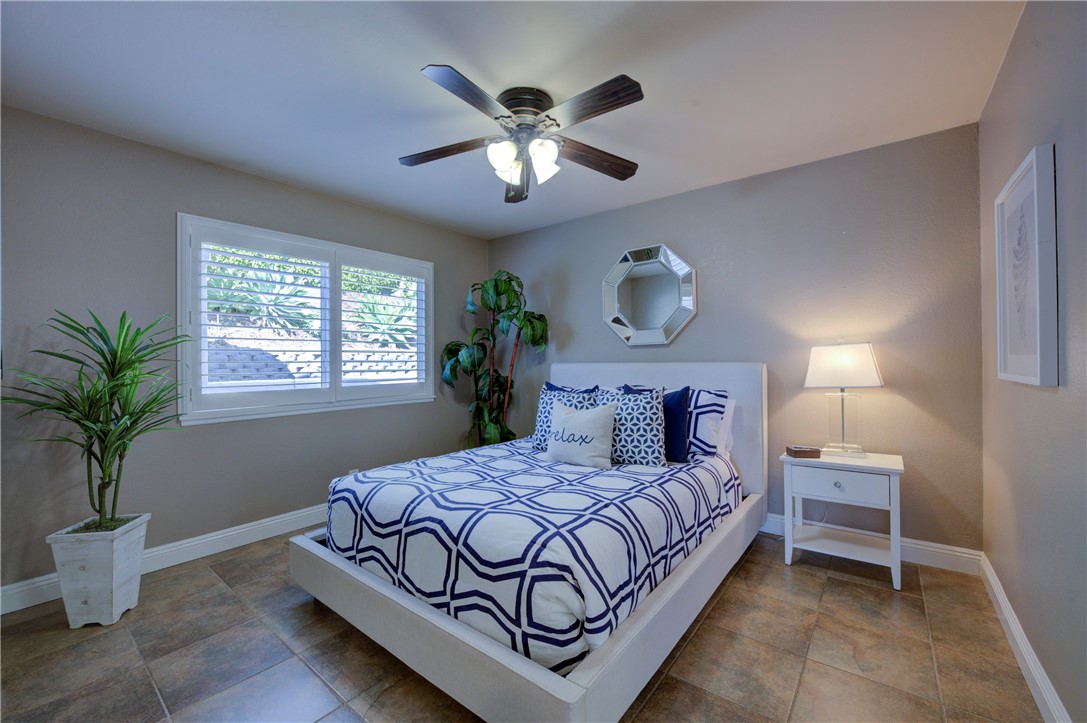 2546 N Orange Hill Lane