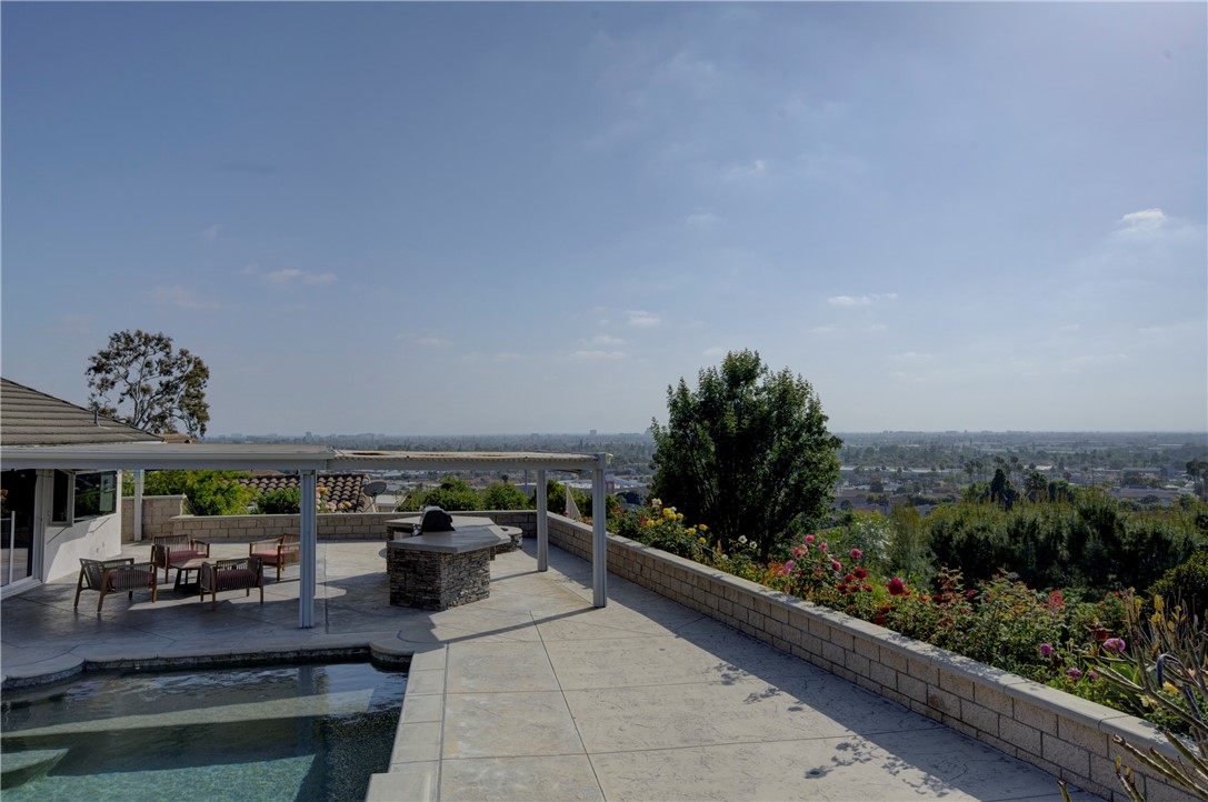 2546 N Orange Hill Lane