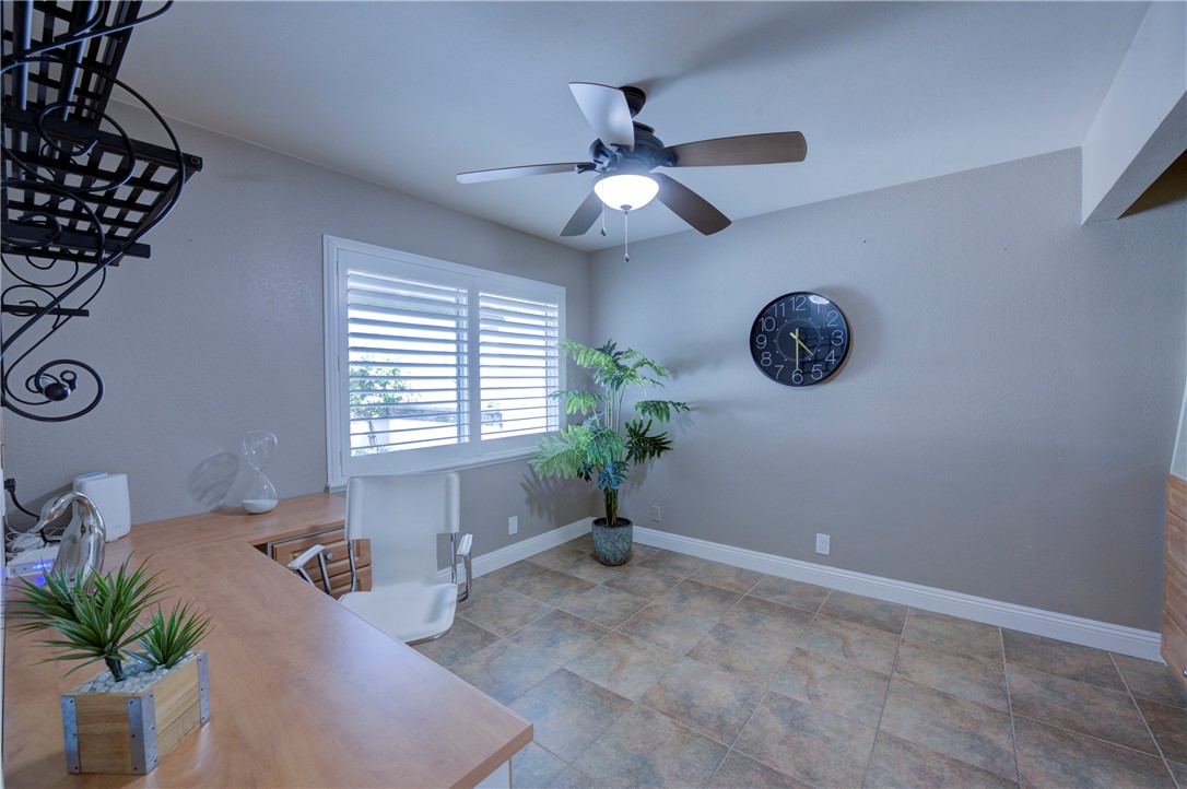 2546 N Orange Hill Lane