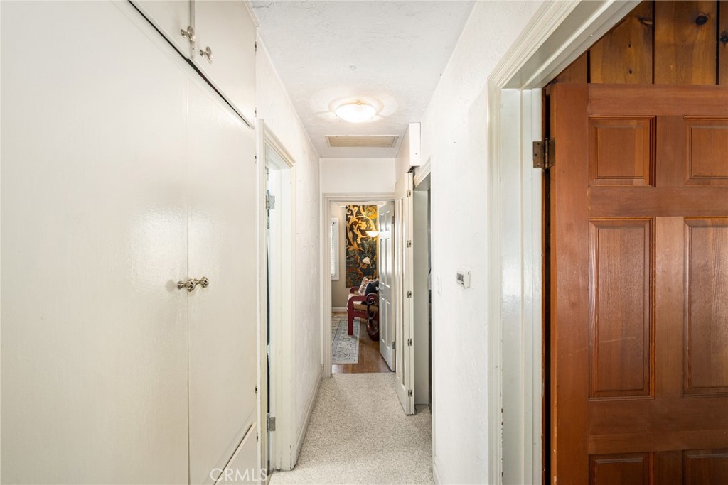 8541 Orangewood Avenue