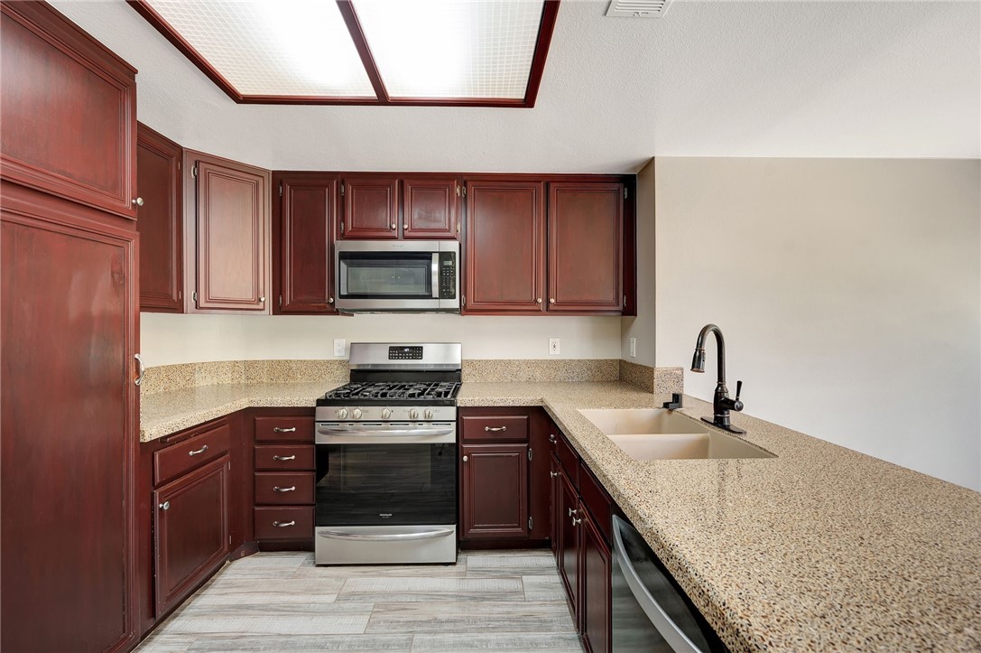 30590 Laramie Avenue