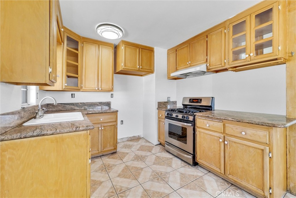 12012 Barnwall Street