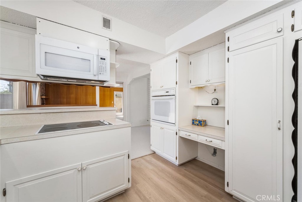 2782 Woodstock