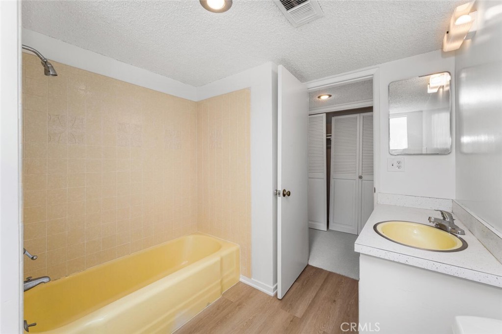 2782 Woodstock