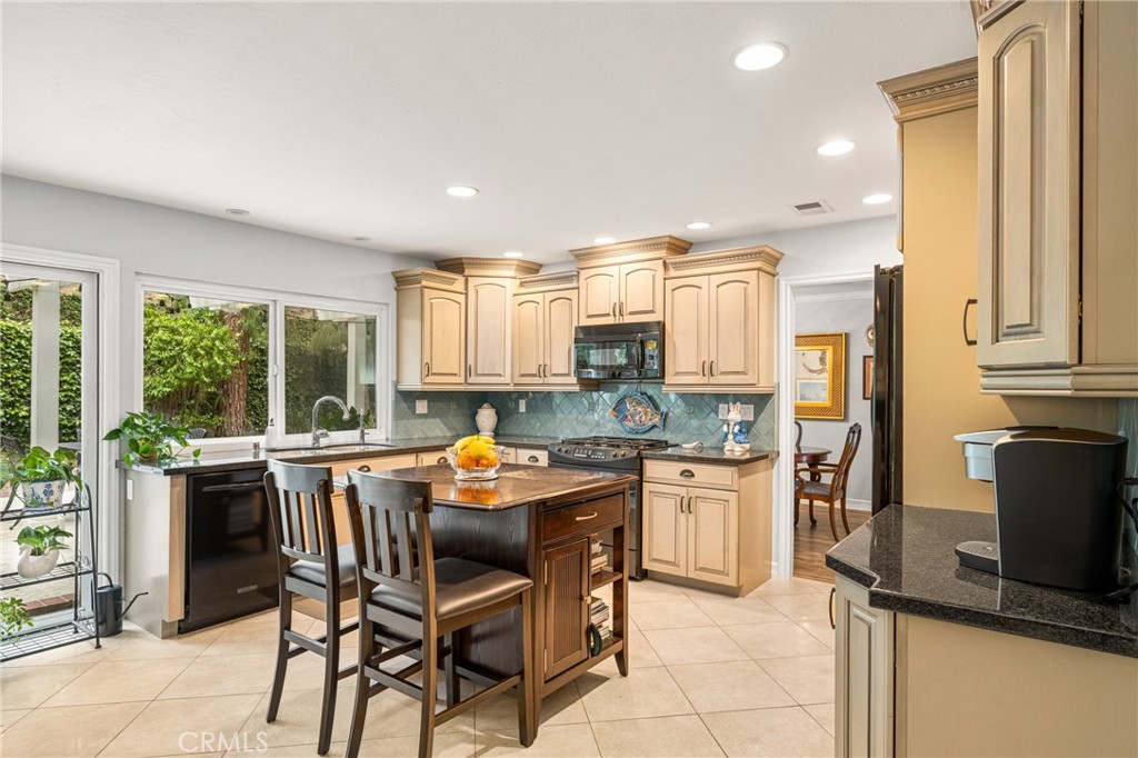 2391 Coco Palm Drive