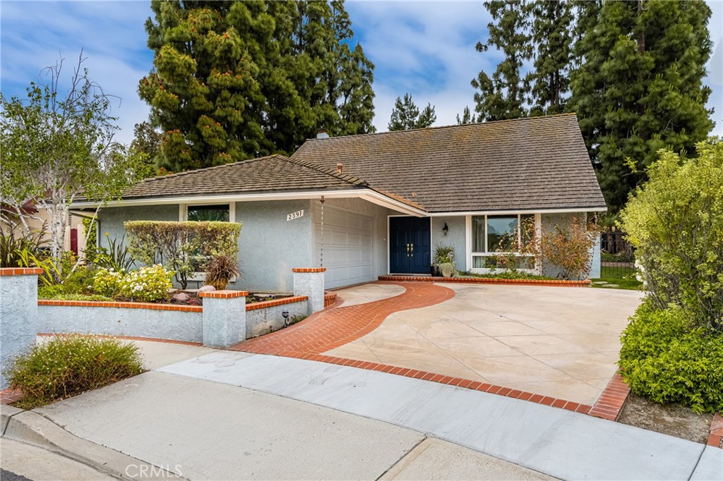 2391 Coco Palm Drive