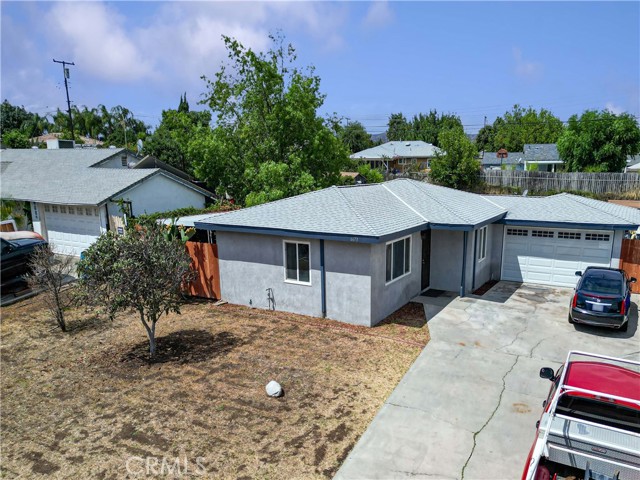6673 Lessie LN