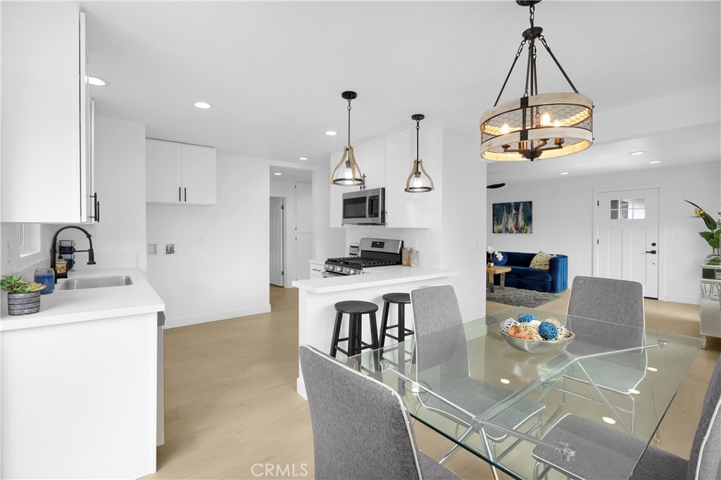 26731 Avenida Las Palmas