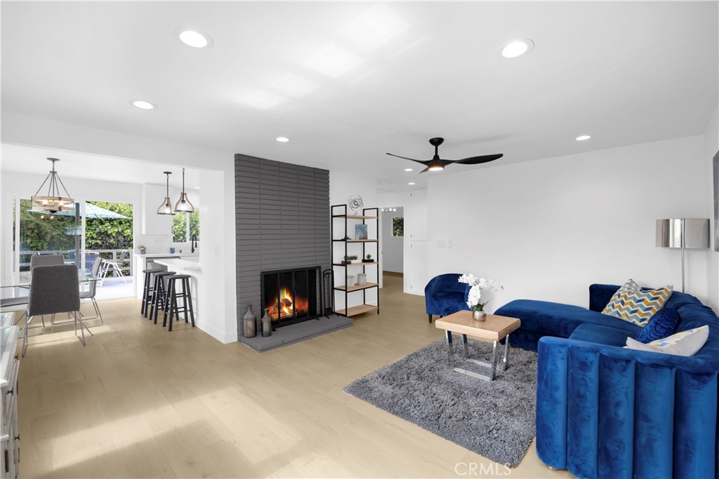 26731 Avenida Las Palmas