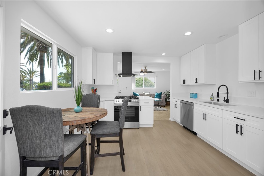 26731 Avenida Las Palmas